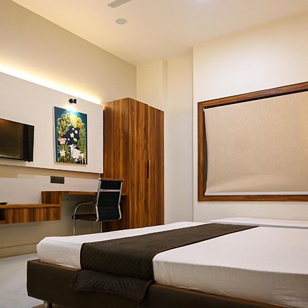 The Kedar Resort Mathura Eksteriør billede