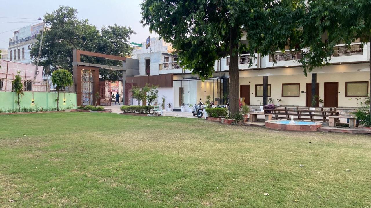 The Kedar Resort Mathura Eksteriør billede