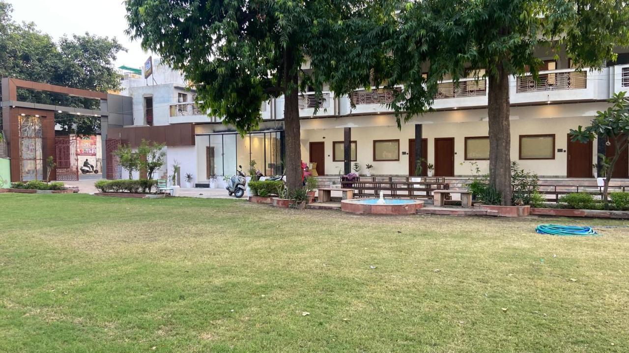 The Kedar Resort Mathura Eksteriør billede