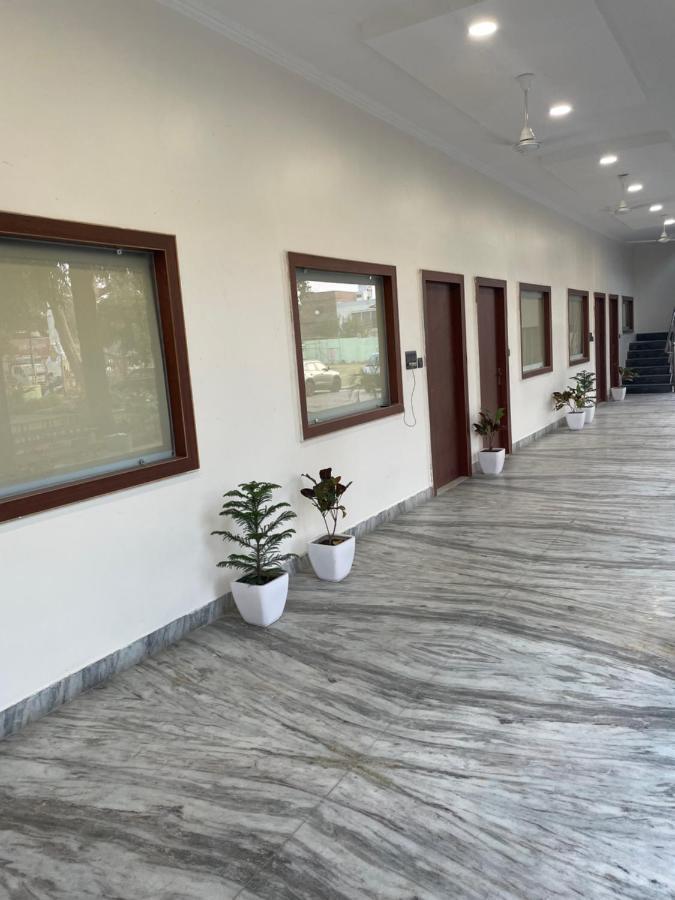 The Kedar Resort Mathura Eksteriør billede