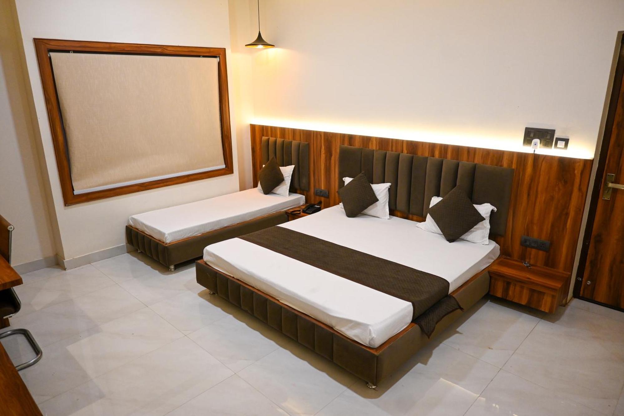 The Kedar Resort Mathura Eksteriør billede