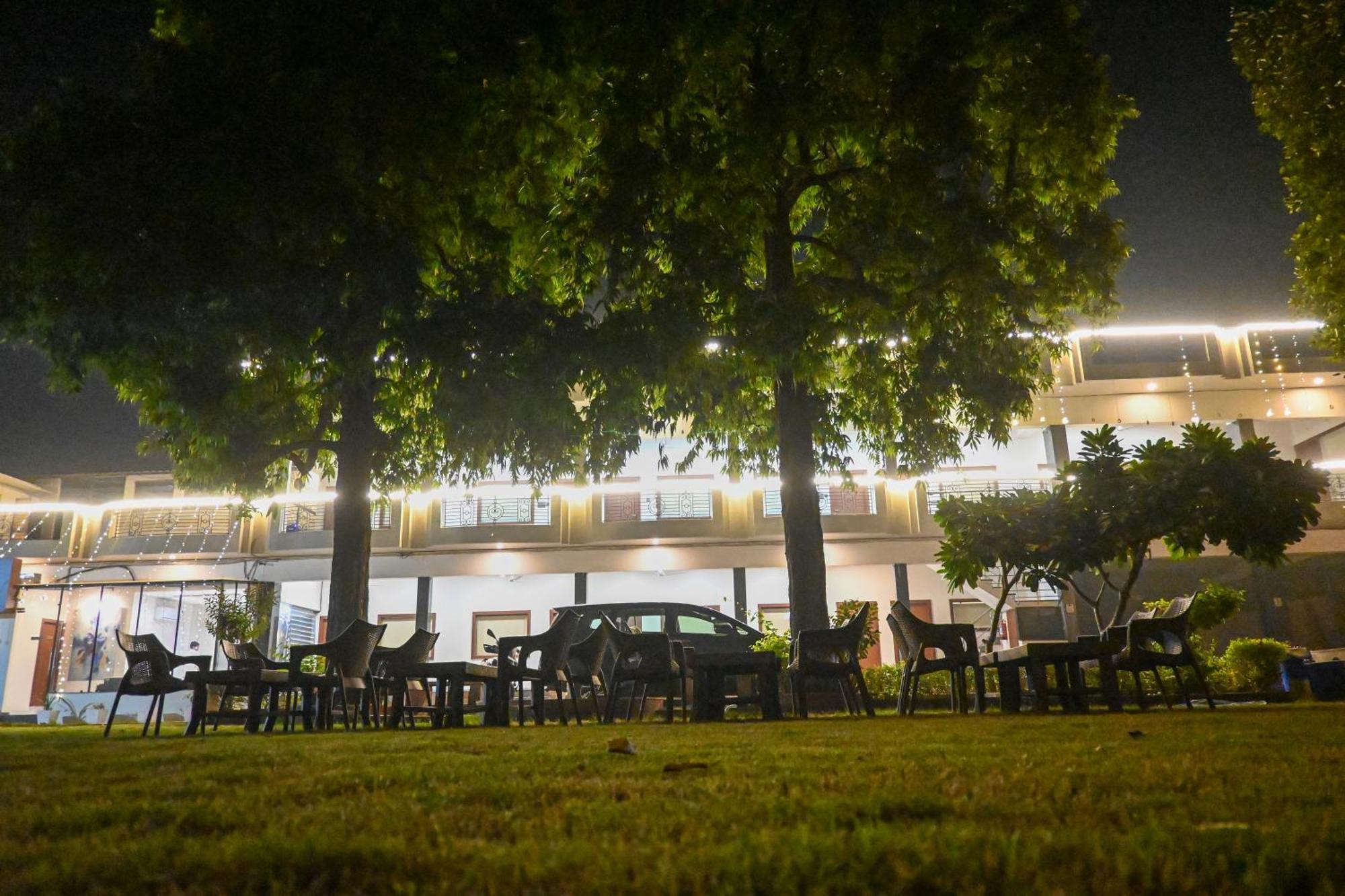 The Kedar Resort Mathura Eksteriør billede