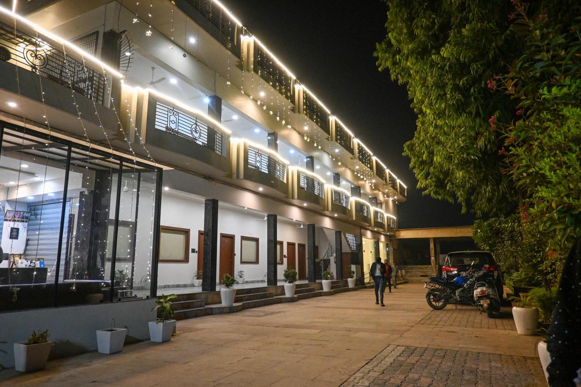 The Kedar Resort Mathura Eksteriør billede